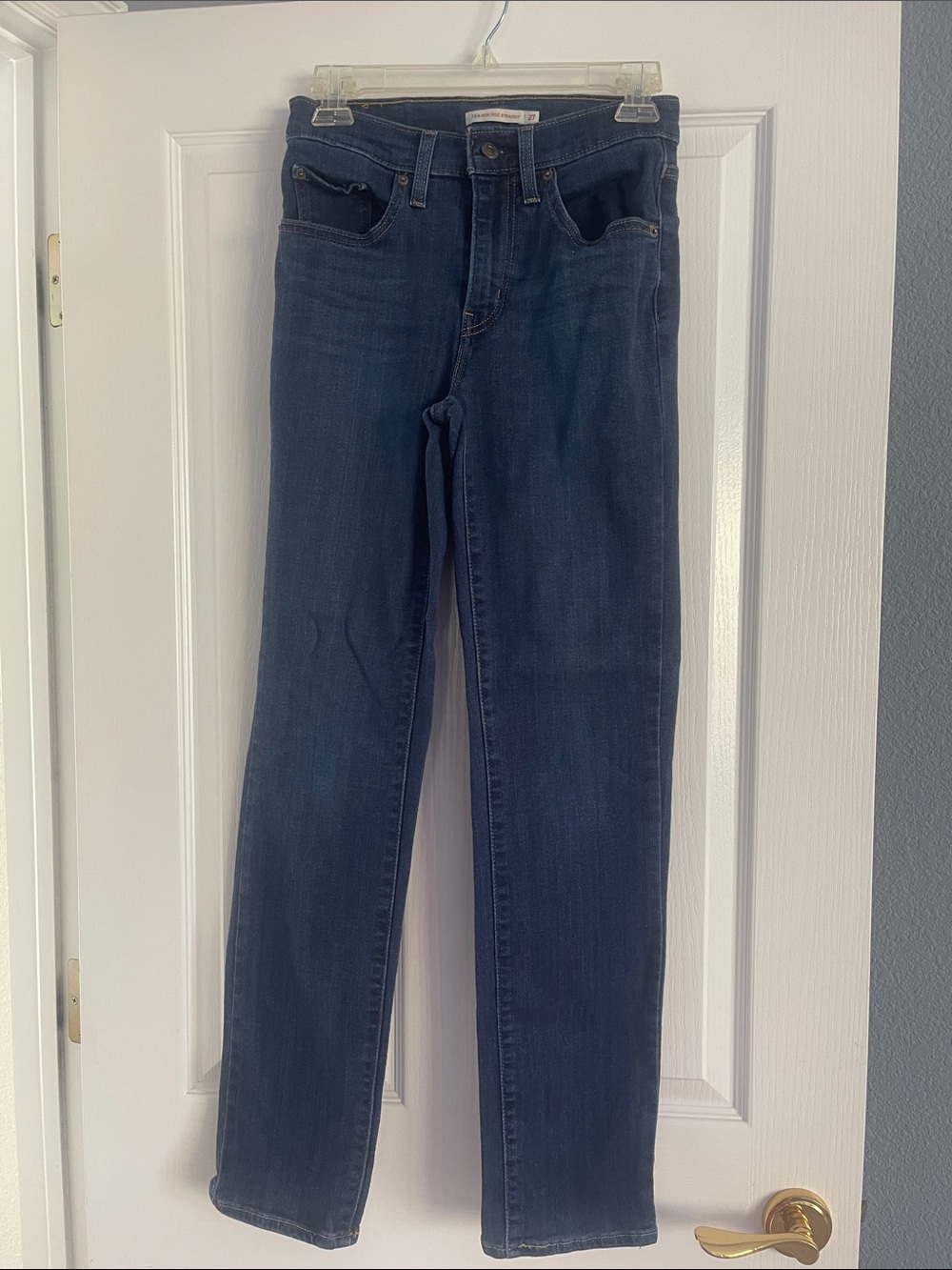 Women's Straight-Leg Jeans in Dark Blue